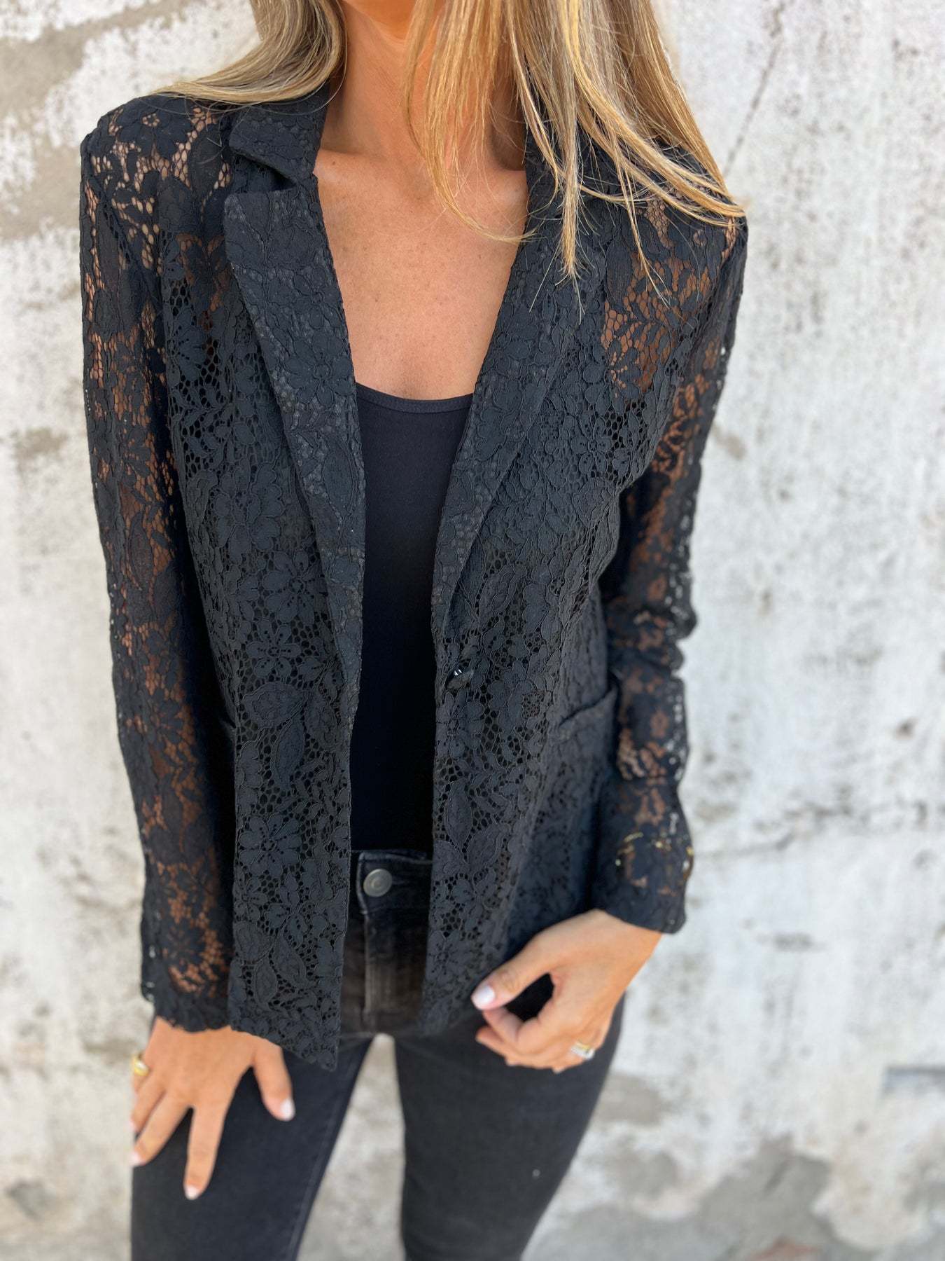 Oliardi Sienna Lace Tailored Blazer